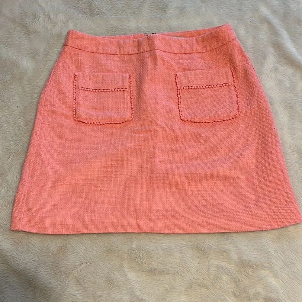 Loft skirt. Pink. Size 6.